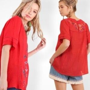 Umgee Womens Top size Large  Red Floral Embroidered Boho Crepe Style Top
